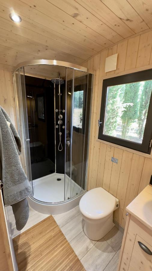 Hotel Superbe Roulotte De Charme à Bagnols-en-Forêt Extérieur photo